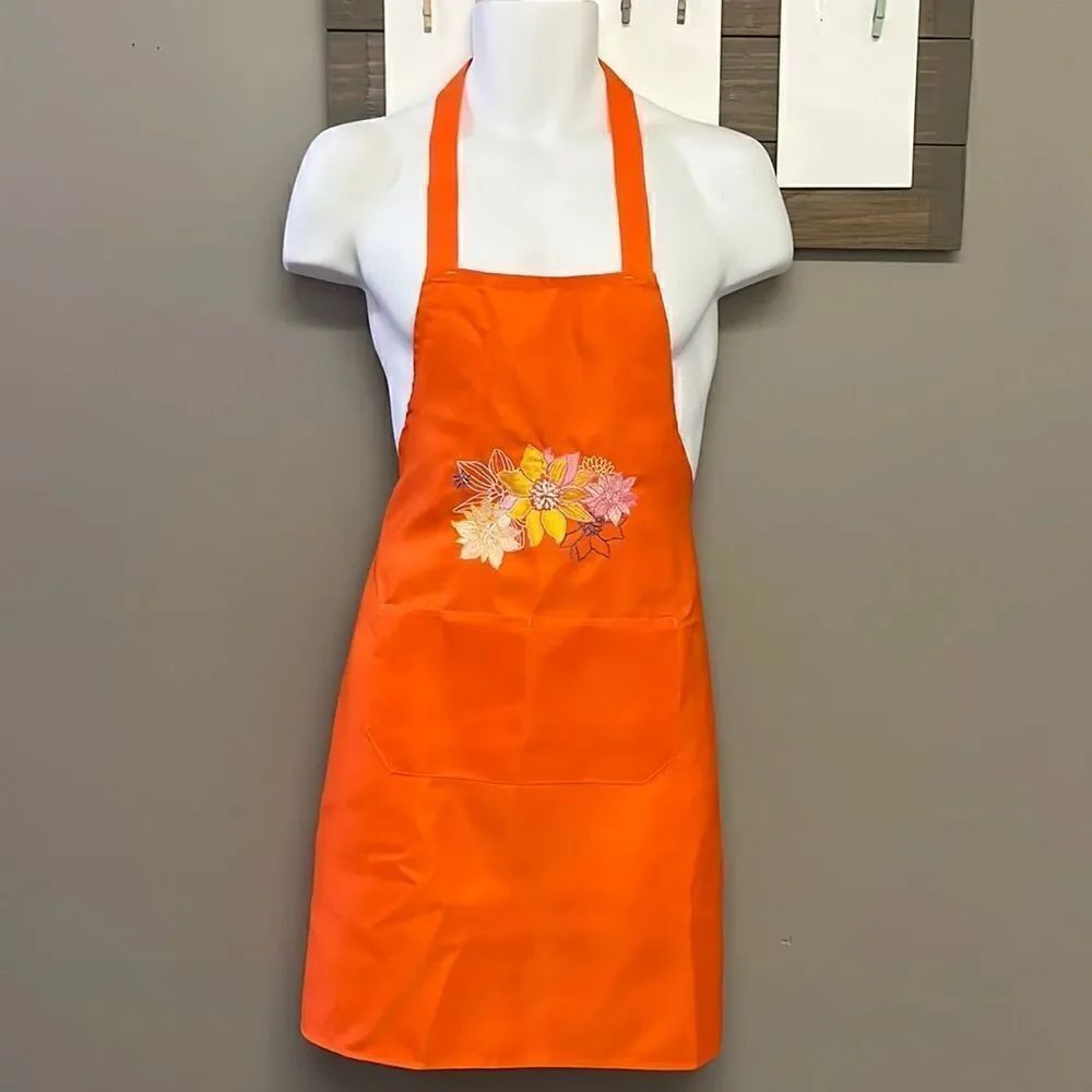 Upcycledย Embroidered Orange FloralโApronโwithโTieโandโTwoโPockets-โOSFM